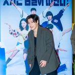 [사진]<b>강하늘</b>,'입장하며 미소 활짝'