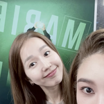 옥주현, <b>이진</b>과 다정한 투샷 공개…핑클 우정 여전