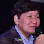 인생의 트럭”…박중훈, ‘혈액암 <b>재발</b>’ 안성기 만나 이 모습 보고...