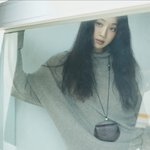 47kg' 정려원, 원조 뼈마름 맞네…<b>헐렁</b> 거리는 니트 어떡하나