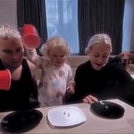 딸의 <b>예상</b>치 못한 행동 (귀여움 주의)