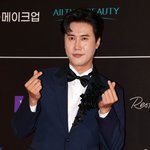 [단독] '트로트 가수' 신성, 男 배구 도전…'스파이크 워'에...