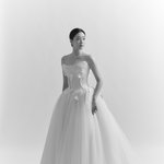 [단독] 함은정김병우 감독, 웨딩화보 입수…우아한 가을의 신부