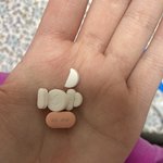 윽...으윽..<b>약이</b>너무많아