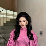 닝닝, 80년대 <b>사모님</b>룩도 완벽 소화...레트로 감성에 '치명美'까지...