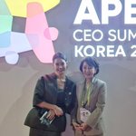  <b>APEC</b> 빛낸 통역사 집안.."내가 진행하고 고모가 통역"