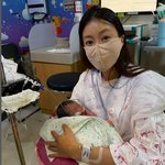 이시영, <b>둘째딸</b> 출산 "평생 행복하게 해줄게"…눈물의 벅찬 소감