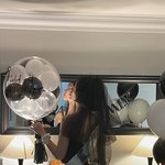 결혼 2주 앞두고 브라이덜 샤워…"Sold <b>out</b>" [해시태그]