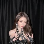 아이브 장원영, 벅찬 서울 콘서트 소감···“많은 분들 노고에 감사”[SNS는...