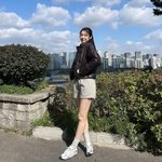 김연아, 눈부신 각선미…고우림 또 반할듯