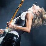 기타리스트가 꿈이었던 남돌의 로망 <b>실현</b>