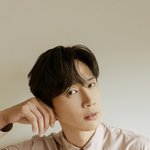 [단독] 'AV 표지 업로드 논란' <b>박성훈</b> 주연 '미혼남녀'.....