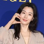 "전지현 <b>분량</b> 아쉬워"vs"편안한 분위기"…화제성만큼 잡음도...