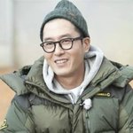 고마워"…김주혁 묘소 찾은 데프콘, 10년만에 '<b>1박</b><b>2일</b>' 하차...