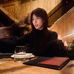 [모두드루와] 47세 하지원 <b>뉴욕</b>서 여유롭게…동안 미모 과시