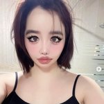 '정서 불안' 박봄, 고소 논란 2주만 컴백..'왕눈이 셀카' 폭탄[핫피플]