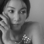 '결혼' 앞둔 김옥빈, 웨딩 화보 공개…예비 <b>신랑</b>은 '비연예인'