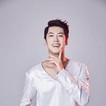 [단독] <b>오션</b> 출신 현상, 트로트 가수 깜짝 변신 "새출발 하겠다"