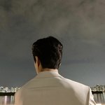 <b>뒷모습</b>이 이래줘야지