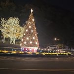 [<b>뮤비</b>]김 담임전도사 은혜로다 찬양과 함께 재직 장소인 워커힐 호텔...