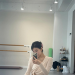 오늘도 발레 중’ 180도 다리찢기까지…걸그룹 출신 다운 <b>유연</b>성