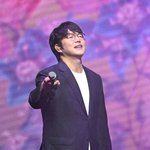 성시경, 아픔 딛고 일어섰다…"저 괜찮다" <b>담담</b> 심경 [핫피플]