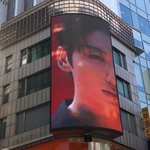 [모두드루와] 서울 <b>곳곳</b>에 보이는 정국 전광판