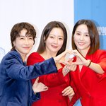 [현장포토] "이런 하트, 없으니까"…김희선·진서연·한혜진의