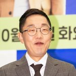김제동, 다시 돌아왔다…토크 콘서트로 한 해 마무리한다