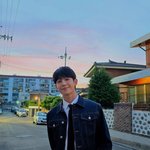 <b>정해인</b>