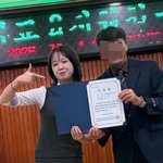 진주, 영재원 수료식에 한껏 올라간 교복 <b>치마</b>…성격까지 달라졌다