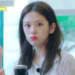 팬들이랑 <b>소통</b> 안 하는 안유진