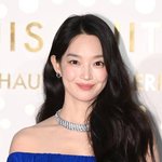 '김우빈' 신민아, 황후 그 자체였다…"드레스+왕관 무게 있어...