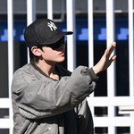 제로베이스원 <b>석매튜</b>, 제로즈 향한 인사 [포토엔HD]