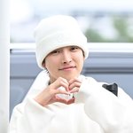 [드루와] 에이티즈 홍중, 훈훈한 미소와 함께 하트 [포토엔<b>HD</b>]