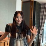 [장원영] '김우빈' 신민아, 세월 비껴간 '충격적인 러블리함'...