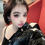 박봄, ‘회복 전념’ 발표 후 근황…화려한 <b>스모키</b> 메이크업