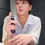 짹 계정 8개째 <b>정지</b>당함