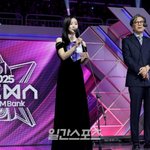 [포토]배우 채서안, iM뱅크 스마트<b>서포터</b>상 발표