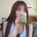 '45kg' 윤은혜, <b>LA</b>서 '슬림' 일상 공개..."말차 라떼...