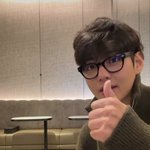 BTS 뷔, 훈훈 외모로 엄지척 수능 응원 "<b>파이팅</b> 하세요"