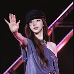 <b>루카</b> 오늘 예쁘네