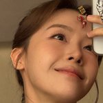 [모두드루와] 11월 결혼 방민아 <b>갸름</b>한 턱선…거울 셀카 찰칵