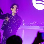 [단독] 목발 짚던 <b>박재범</b>, 다리 골절·인대 80% 파열 부상....