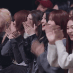 [모두드루와] 헐 개콘방청석에서 박수<b>셔틀</b>하는 걸그룹 뭐야??