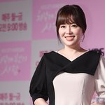 [단독] 하희라, 첫 건강예능 출사표…<b>TV조선</b> '몸몸몸' 진행 맡는다