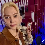 유병재 찾기"…필릭스 뒤에 숨어 "<b>처음</b>으로 사진 찍자고 말해봄"