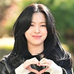 [현장포토] "예뻐도 너무 예뻐"…류진, 눈부신 하트