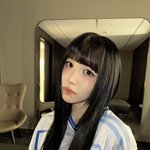 트와이스 미나, 부츠 신고 침대 위?…'파격' <b>하의</b>실종 패션 공개