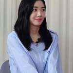 도대체 얼마나 얼굴이 작은 건지 <b>감도</b> 안 옴